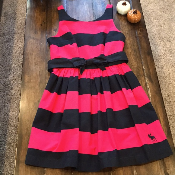 Abercrombie & Fitch Dresses & Skirts - Abercrombie & Fitch Dress! 👗 💗